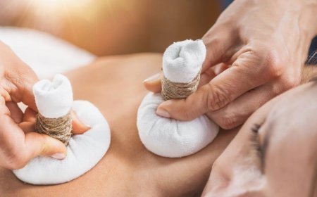 The Benefits of Ayurvedic Massage: Enhancing Health and Wellbeing Naturally