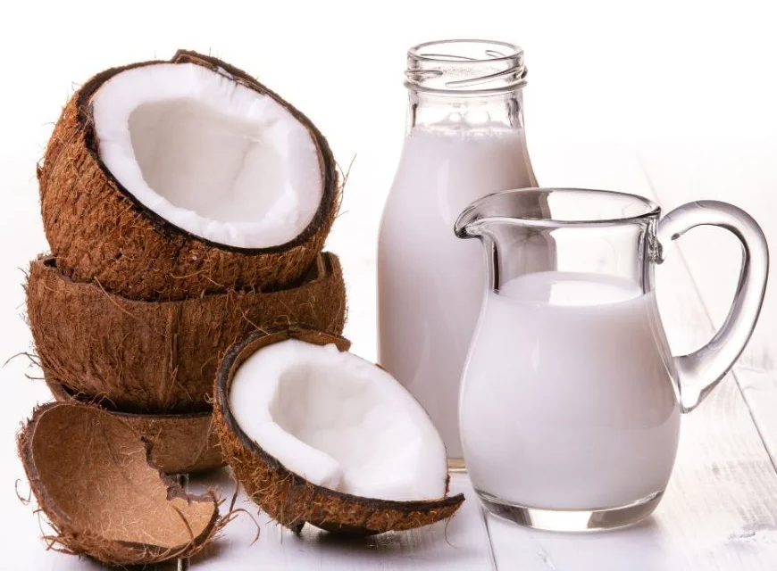 Guide to Making Homemade Coconut Milk Recipe